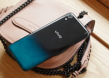 Trên tay Vivo Y1s: Máy nhẹ, pin khỏe, chạy Android 10, giá dưới 3 triệu đồng