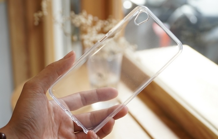 Phụ kiện ốp lưng trong suốt