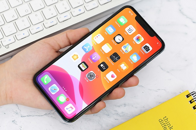 Mặt trước iPhone 11 Pro Max