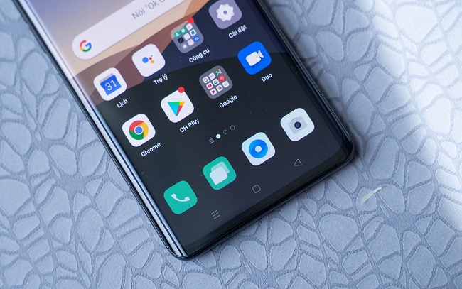 Máy được trang bị 8GB RAM + 256GB ROM