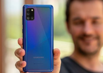 Đánh giá thiết kế Samsung Galaxy A31
