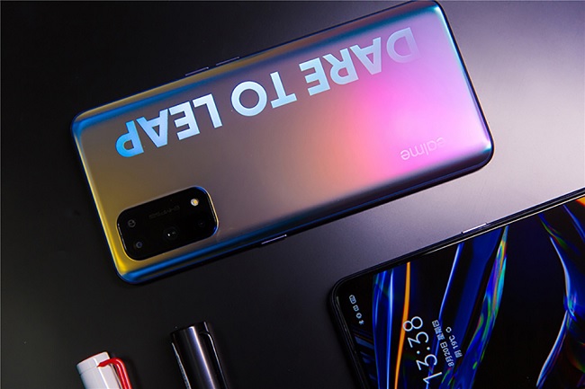Ảnh minh họa Realme X7 Pro