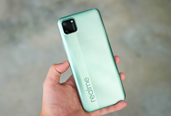 ... còn Realme C11 thì không có