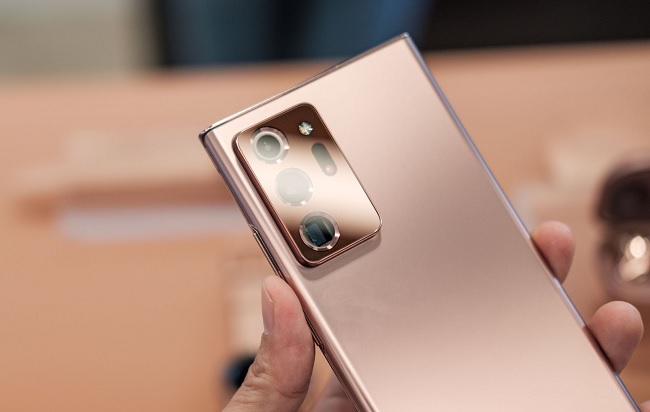 Cụm camera sau trên Galaxy Note 20