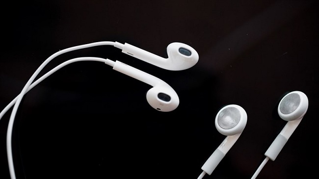 Tai nghe của iPhone có những tính năng rất đặc biệt