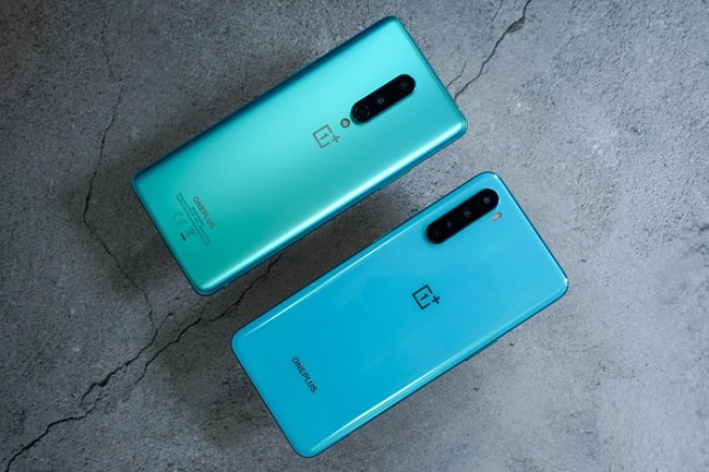 OnePlus 8 Pro (màu xanh lá) và OnePlus Nord 5G (màu xanh dương) dự kiến được chính thức mở bán tại Việt Nam vào ngày 29/8?