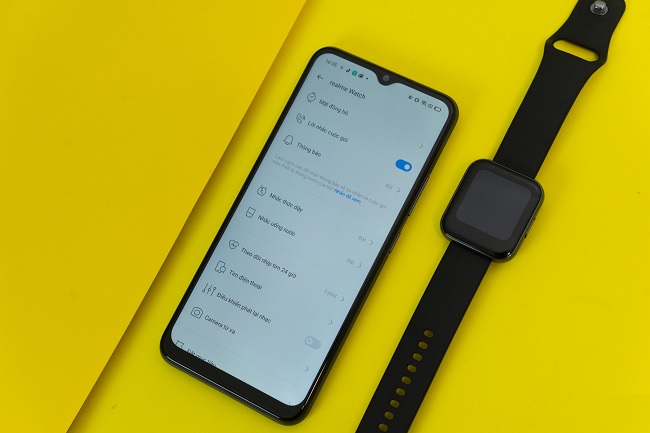 Kết nối với điện thoại, Realme Watch có khả năng hiển thị thông báo từ điện thoại với tốc độ nhanh chóng