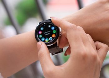 Trên tay Galaxy Watch 3