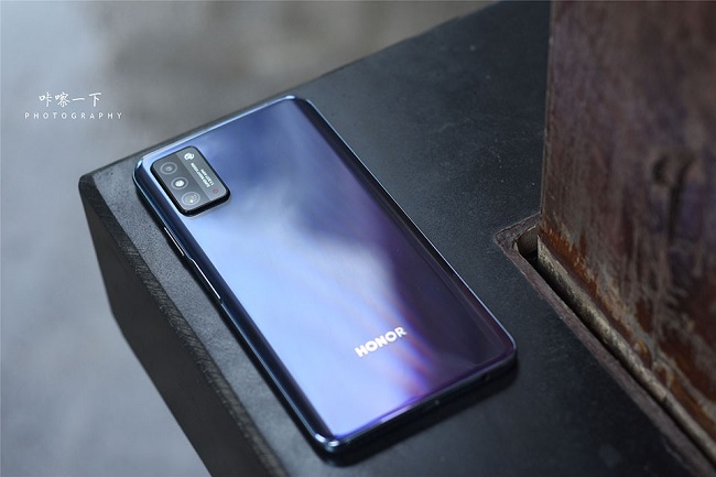 Trên tay Honor X10 Max 5G về thiết kế