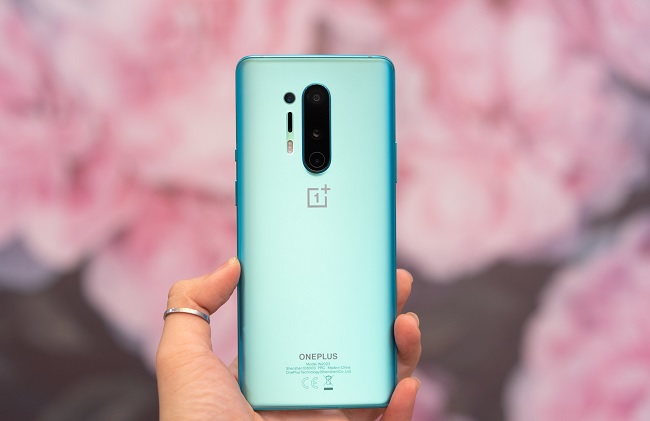 OnePlus 8 Pro 5G phiên bản màu xanh ngọc