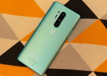 trên tay OnePlus 8 Pro 5G