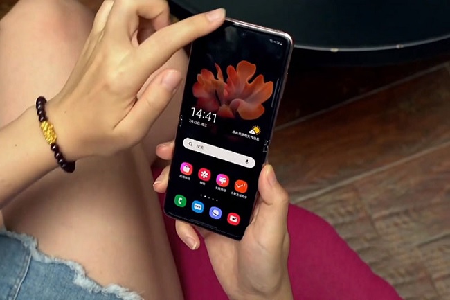 Màn hình Galaxy Z Flip 5G