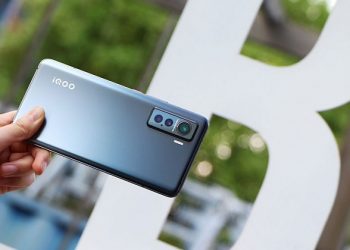 Trên tay Vivo iQOO 5