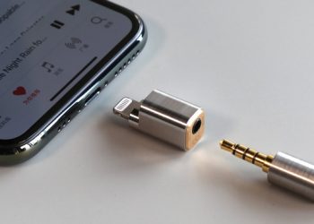 Vì sao nên nghe nhạc qua dongle trên các thiết bị di động? Sướng hơn, đã hơn nhưng sẽ tốn kém hơn!