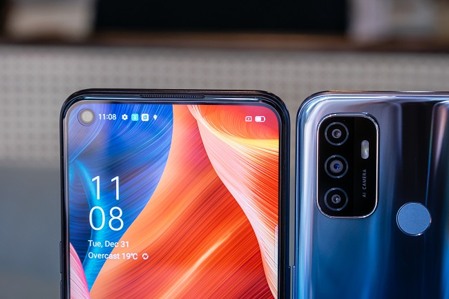 Camera selfie tích hợp tính năng làm đẹp AI (AI Beautification) tự động điều chỉnh tông màu da