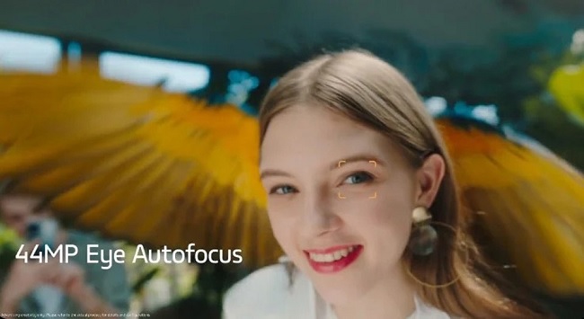 Tính năng Eye Autofocus giúp lấy nét mắt