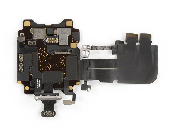 Mặt trên "bộ não" của Apple Watch Series 6