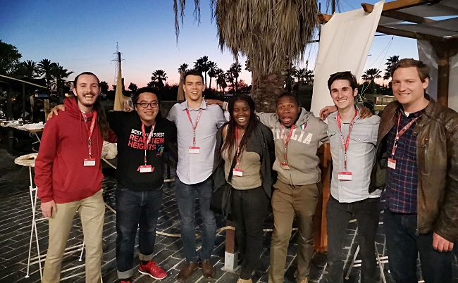 Lên meetup.com để giao lưu học hỏi