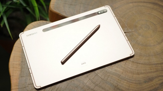 Ngoài màu Mystic Silver thì Tab S7 vẫn còn màu Mystic Bronze