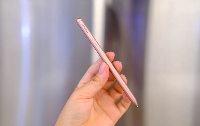 Bút S Pen là công cụ đắc lực cho dòng Galaxy Tab S7