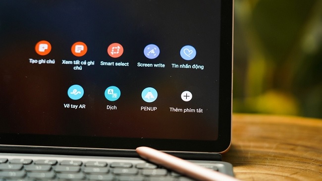 Chế độ DeX rất tiện lợi cho người dùng văn phòng
