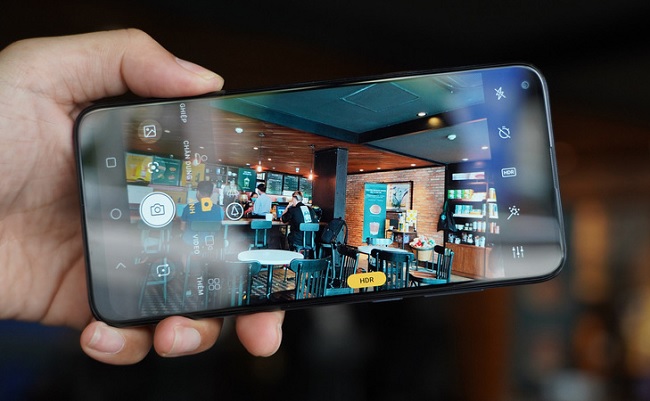 Giao diện camera trên Vsmart Live 4