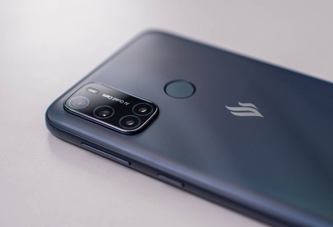 Cụm 4 camera sau trên Vsmart Joy 4