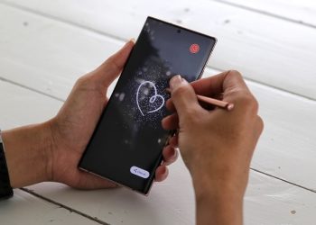 Đầu tư cho tương lai với “mưa” ưu đãi từ Samsung Galaxy Note 20 series