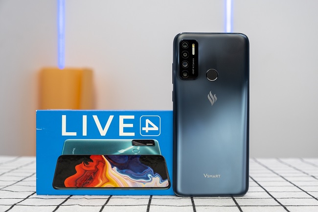Mặt lưng của Vsmart Live 4