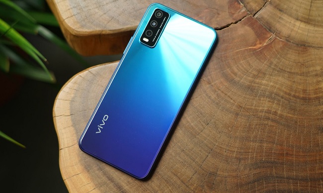 Vivo Y20 được trang bị viên pin dung lượng khủng 5.000 mAh giúp người dùng có nhiều thời gian sử dụng máy hơn