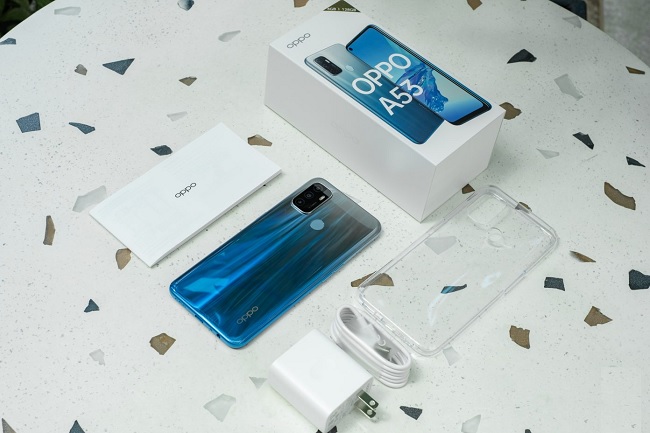 Viên pin OPPO A53 là 5.000 mAh, đi kèm củ sạc 18W