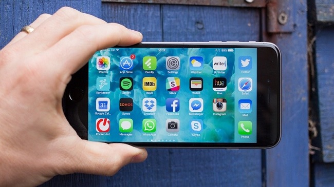 Có nhiều tình năng khiến iPhone bị hao pin