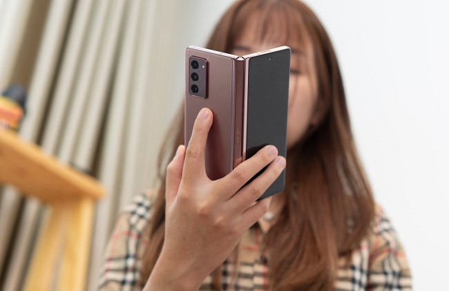 Galaxy Z Fold 2 5G sở hữu con chip Qualcomm Snapdragon 865+