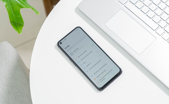 Máy được tích hợp viên pin dung lượng khủng