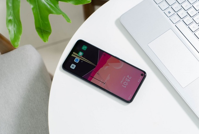 Máy sở hữu màn hình sắc nét