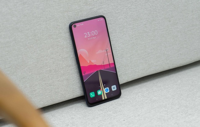 Toàn bộ mặt trước của OPPO A52