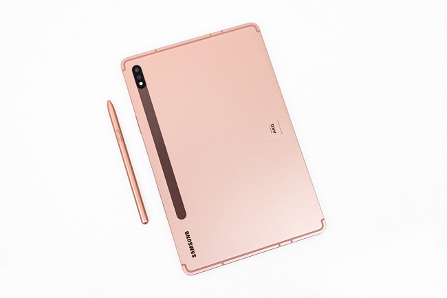 Máy tính bảng mới của Samsung được hoàn thiện từ kim loại nguyên khối