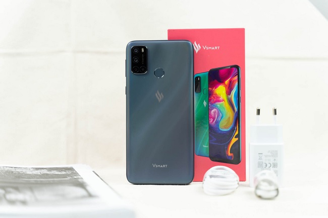 Mở hộp Vsmart Joy 4 gồm đầy đủ các phụ kiện đi kèm