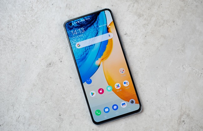 Vivo V50 là “siêu mẫu” trong làng smartphone cận cao cấp