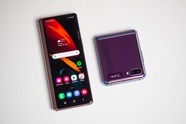 Galaxy Z Fold 2 có giá bán gần gấp đôi Galaxy Z Flip