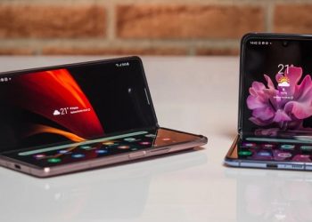 So sánh Galaxy Z Fold 2 và Galaxy Z Flip