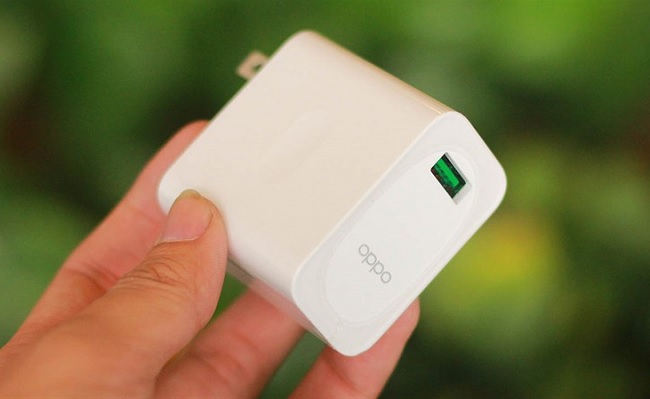 Sạc siêu nhanh Super VOOC 3.0 sẽ được trang bị lên OPPO Reno5