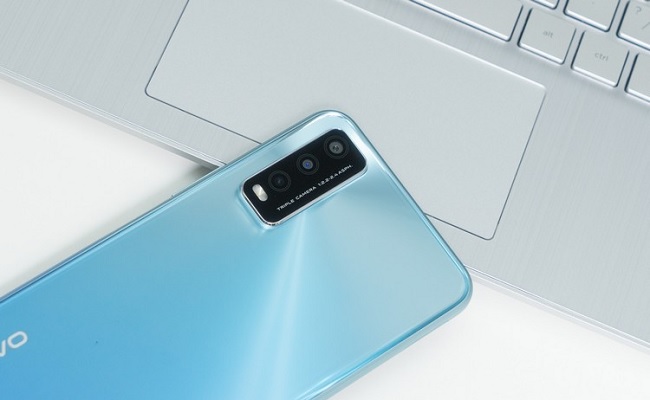 Cụm camera sau ấn tượng