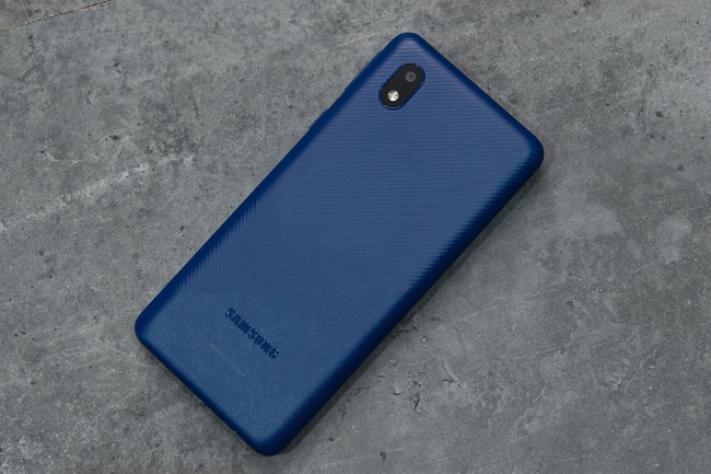 Thiết kế tổng thể mặt lưng máy