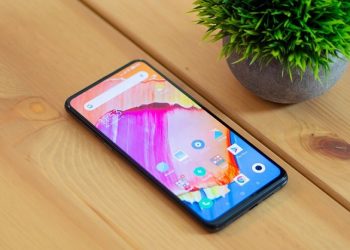 trên tay phiên bản đặc biệt của Xiaomi Mi 10 Ultra
