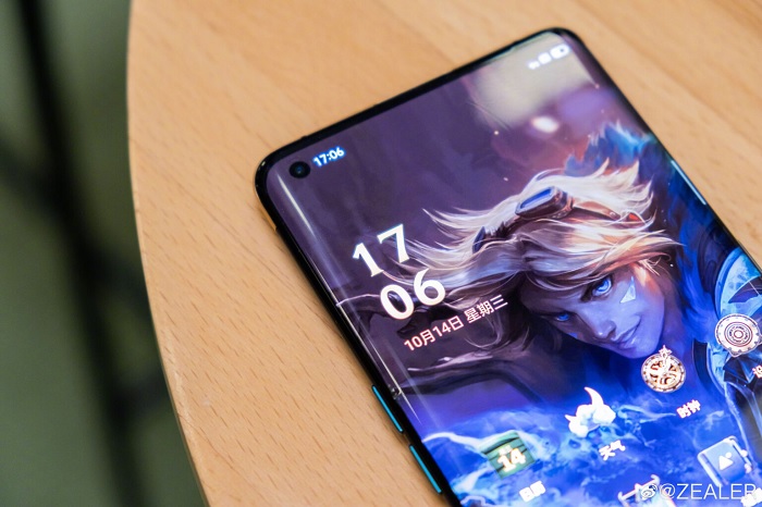 Cận cảnh màn hình OPPO Find X2 Liên Minh Huyền Thoại