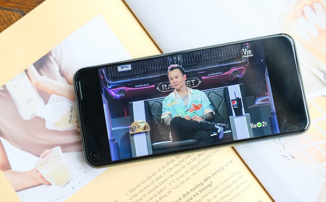 Màn hình Realme 7i kích thước 6.5 inch