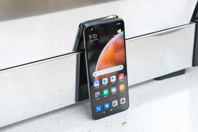 Màn hình của Xiaomi Mi 10T Pro 5G được tích hợp nhiều tính năng cao cấp