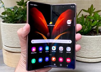 Kiểm tra độ bền Galaxy Z Fold 2