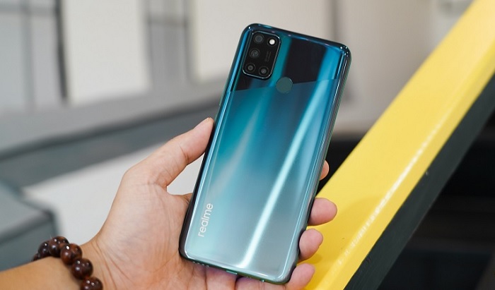 Realme 7i bản màu Xanh cực quang